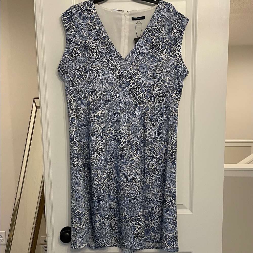 Tommy Hilfiger dress in a beautiful blue pattern
